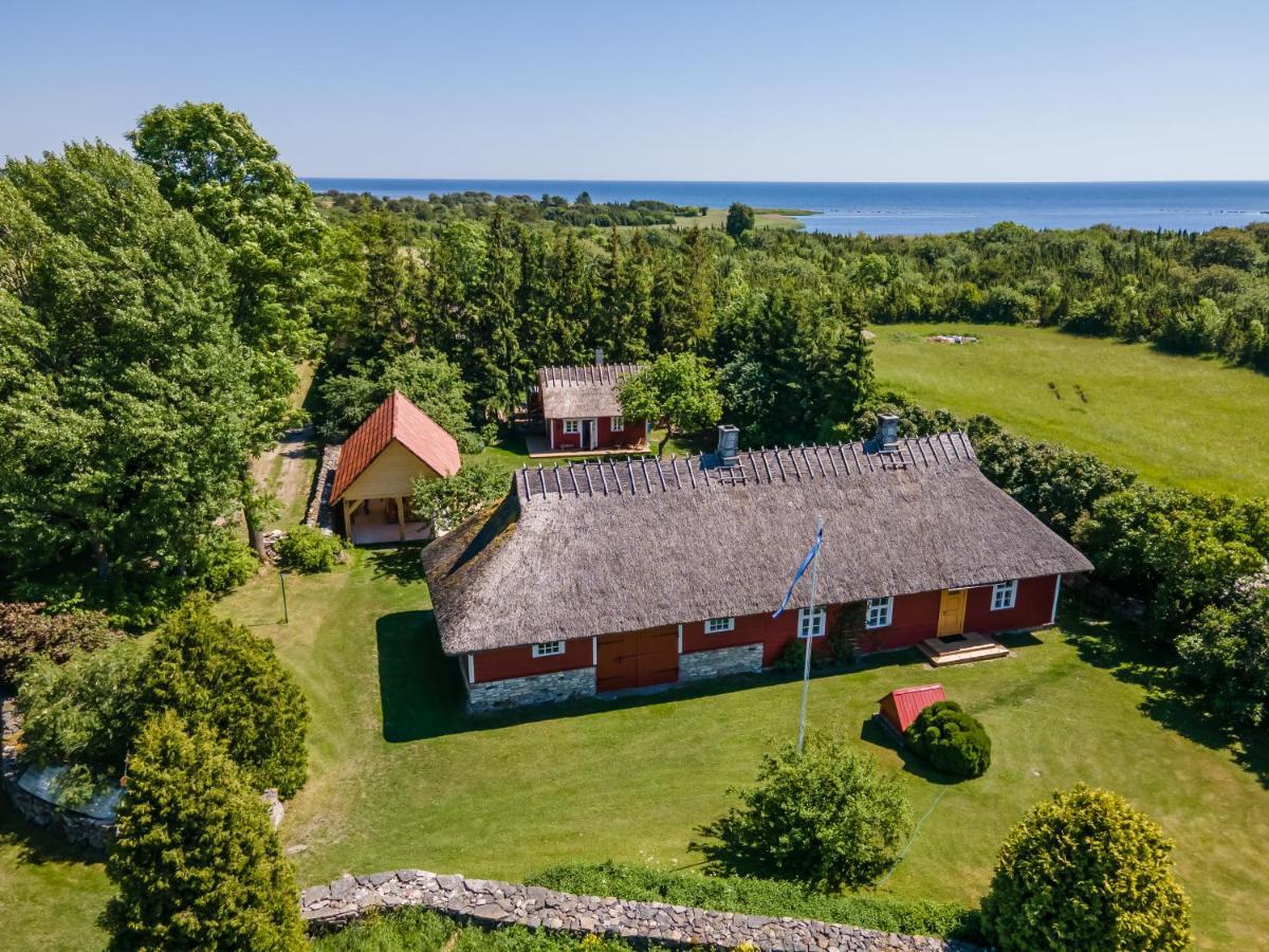 Вилла Kaebruotsa Farmhouse Ruhve Экстерьер фото